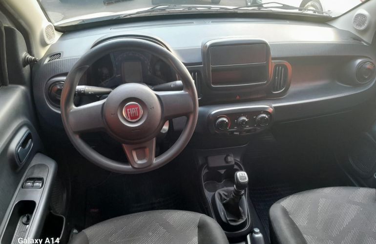 Fiat Mobi 1.0 8V Evo Like - Foto #4
