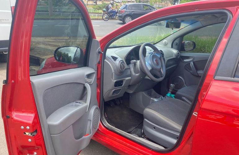 Fiat Palio 1.4 MPi Attractive 8v - Foto #8