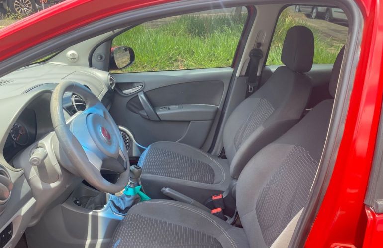 Fiat Palio 1.4 MPi Attractive 8v - Foto #9