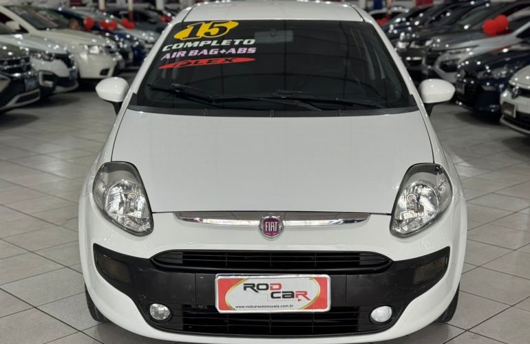 Fiat Punto 1.6 Essence 16v - Foto #2