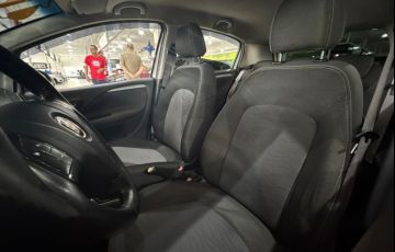 Fiat Punto 1.6 Essence 16v - Foto #7