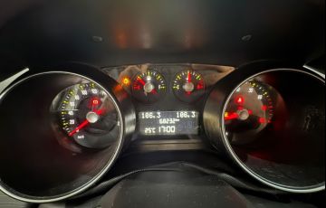 Fiat Punto 1.6 Essence 16v - Foto #9