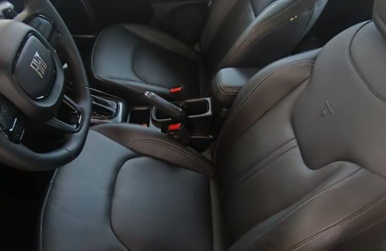 Fiat Toro 2.0 TDI Volcano 4WD (Aut) - Foto #2