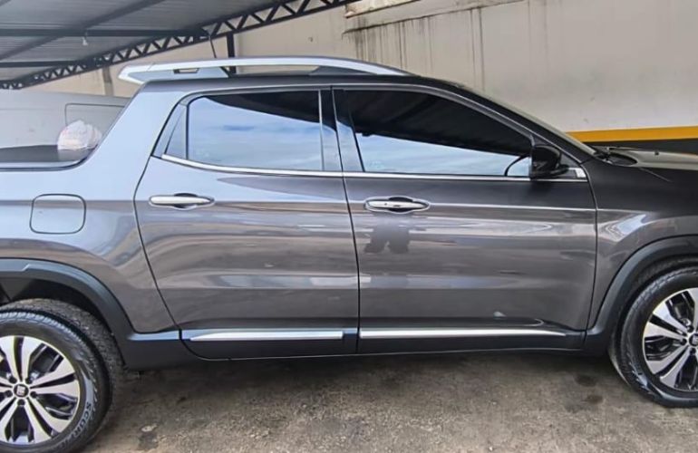 Fiat Toro 2.0 TDI Volcano 4WD (Aut) - Foto #6