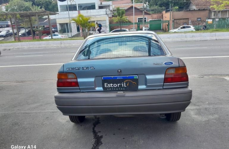 Ford Escort 1.8 GL 8v - Foto #6