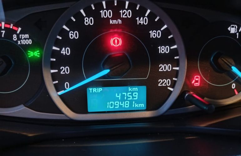 Ford Ka 1.0 SE (Flex) - Foto #2