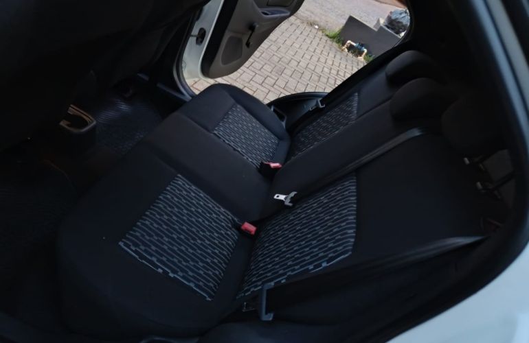 Ford Ka 1.0 SE (Flex) - Foto #4