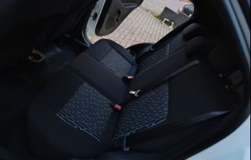 Ford Ka 1.0 SE (Flex) - Foto #4