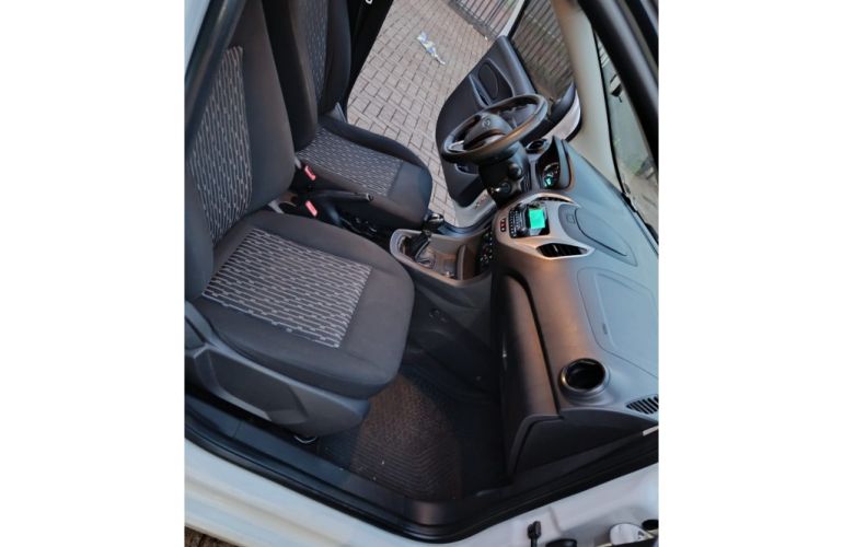 Ford Ka 1.0 SE (Flex) - Foto #8