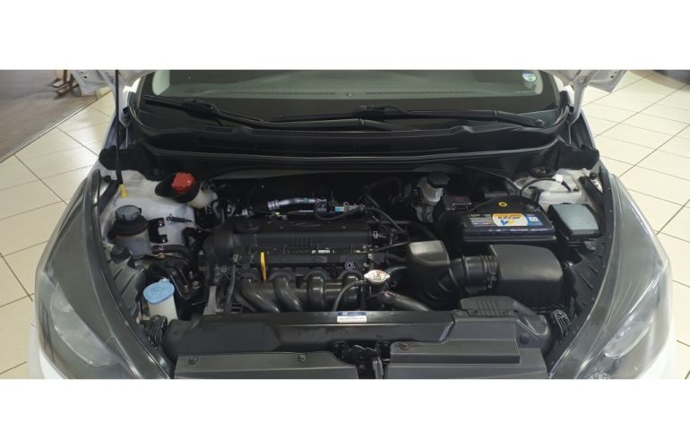 Hyundai HB20 1.6 Comfort Style - Foto #9