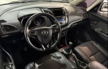 JAC J6 2.0 16V 7 Lugares - Foto #8