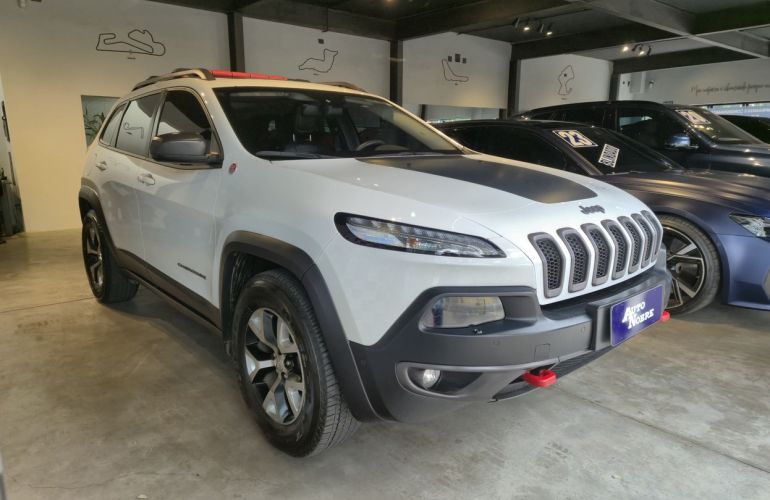 Jeep Cherokee 3.2 Trailhawk 4x4 V6 24v - Foto #2