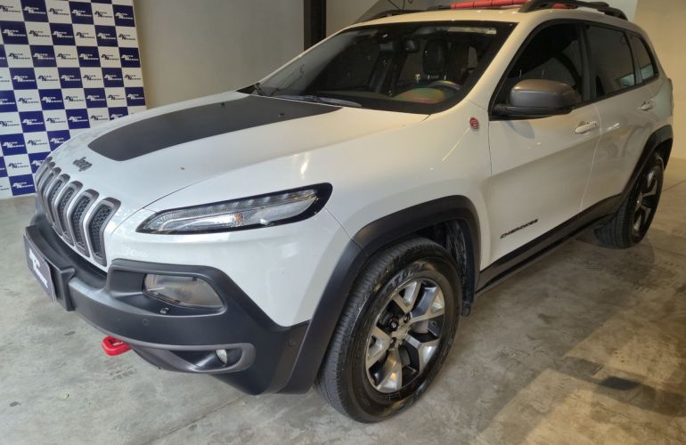Jeep Cherokee 3.2 Trailhawk 4x4 V6 24v - Foto #4