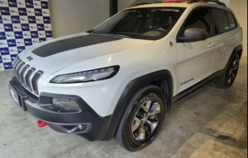 Jeep Cherokee 3.2 Trailhawk 4x4 V6 24v - Foto #4