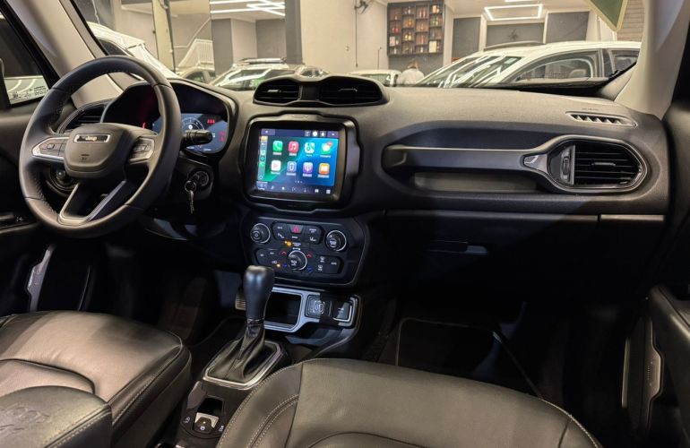 Jeep Renegade 1.3 T270 Turbo Longitude - Foto #9