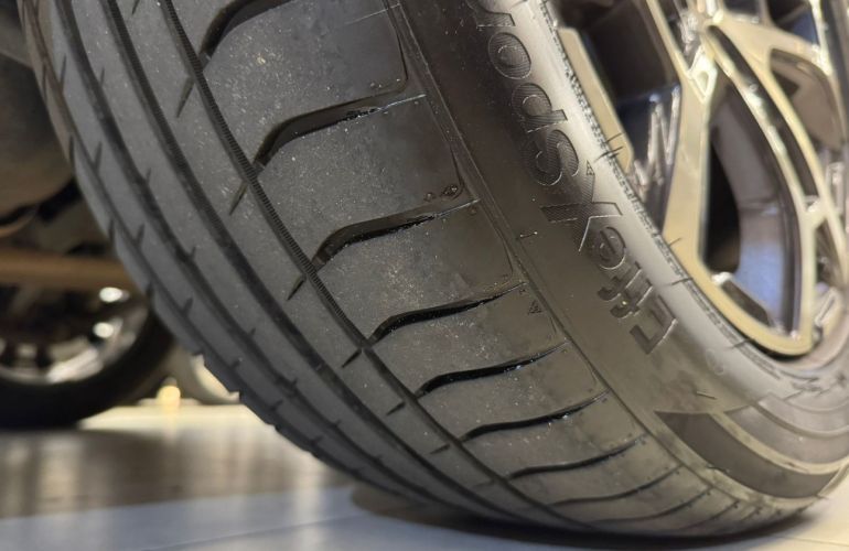 Jeep Renegade 1.3 T270 Turbo Longitude - Foto #10