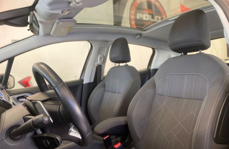 Peugeot 208 1.6 Griffe 16v - Foto #7