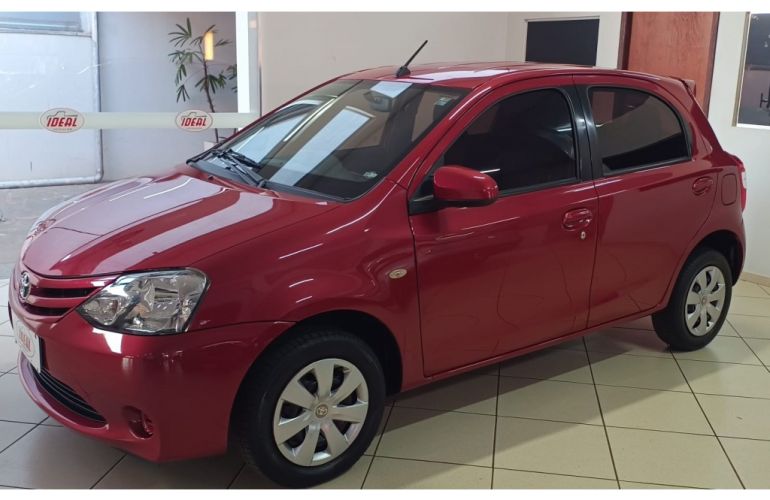 Toyota Etios XS 1.5 (Flex) (Aut) - Foto #2