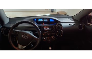 Toyota Etios XS 1.5 (Flex) (Aut) - Foto #8