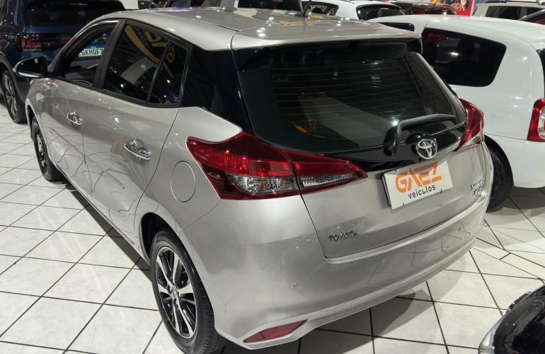 Toyota Yaris 1.5 16V Xls Multidrive - Foto #2