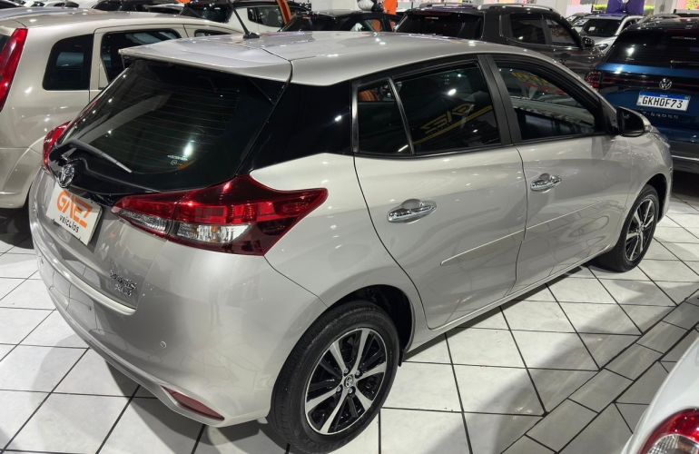 Toyota Yaris 1.5 16V Xls Multidrive - Foto #3