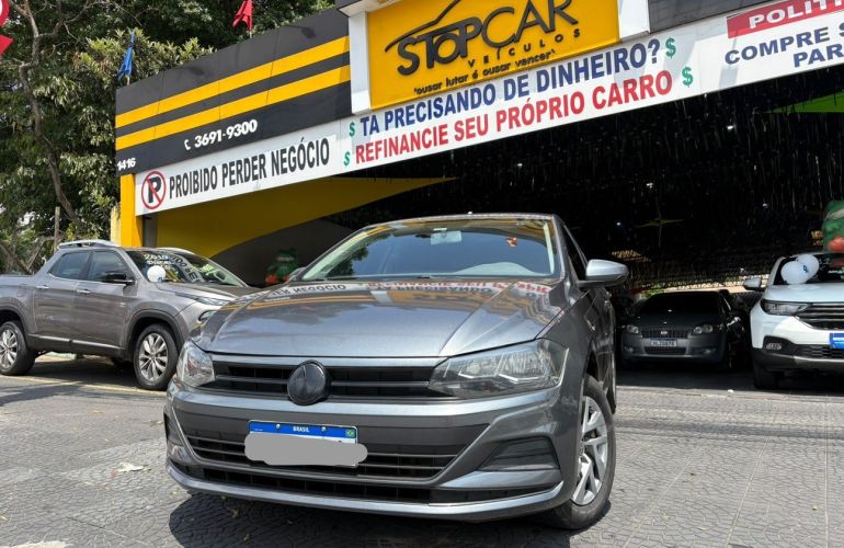 Volkswagen Polo 1.0 Mi 16v - Foto #1