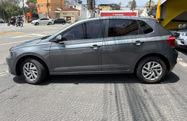 Volkswagen Polo 1.0 Mi 16v - Foto #4