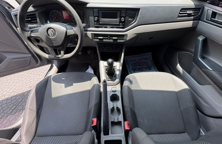 Volkswagen Polo 1.0 Mi 16v - Foto #7