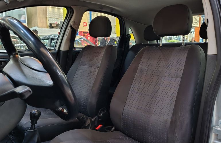 Chevrolet Corsa 1.0 MPFi Joy 8v - Foto #8