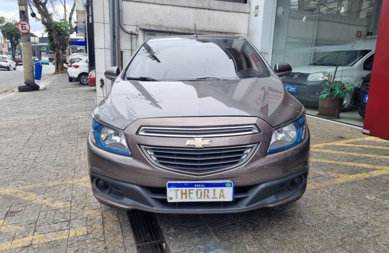 Chevrolet Onix 1.4 MPFi LT 8v - Foto #2