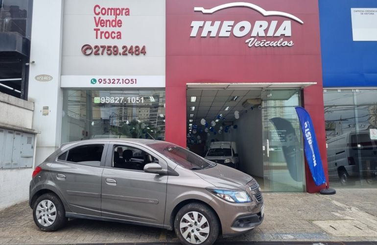 Chevrolet Onix 1.4 MPFi LT 8v - Foto #7