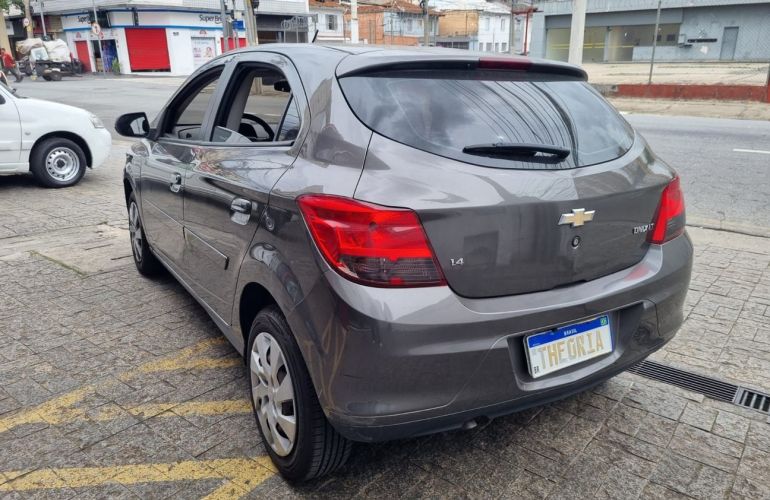 Chevrolet Onix 1.4 MPFi LT 8v - Foto #10