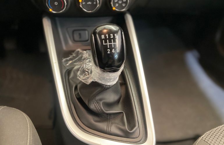 Chevrolet Onix 1.0 Flex LT Manual - Foto #9