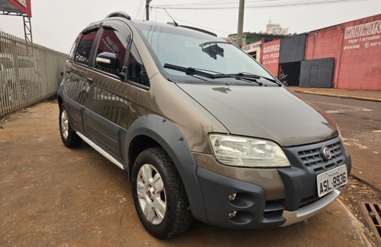 Fiat Idea Adventure 1.8 16V Dualogic (Flex) - Foto #6