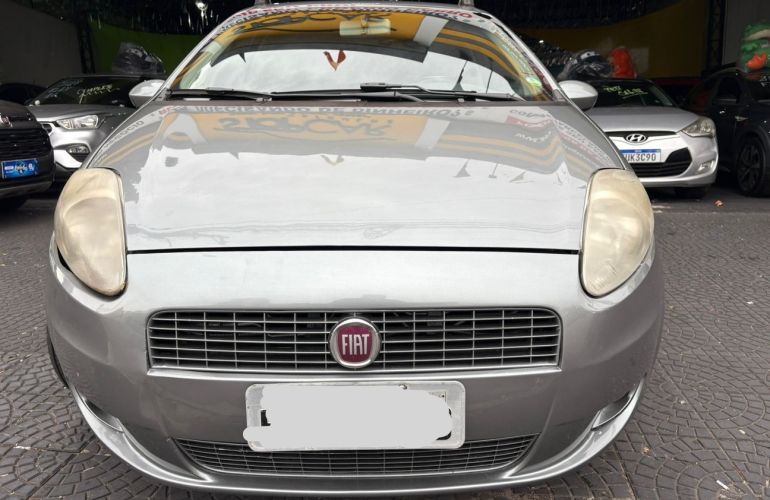 Fiat Punto 1.4 Attractive 8v - Foto #3