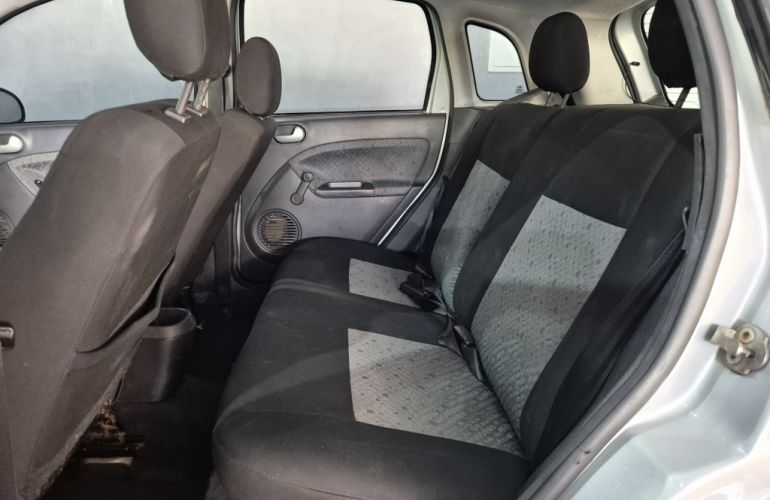 Ford Fiesta Hatch 1.6 (Flex) - Foto #7