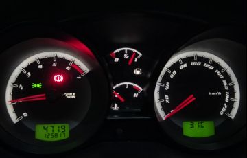 Ford Fiesta Hatch 1.6 (Flex) - Foto #10