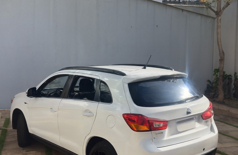 Mitsubishi ASX 2.0 16V CVT 4WD - Foto #4