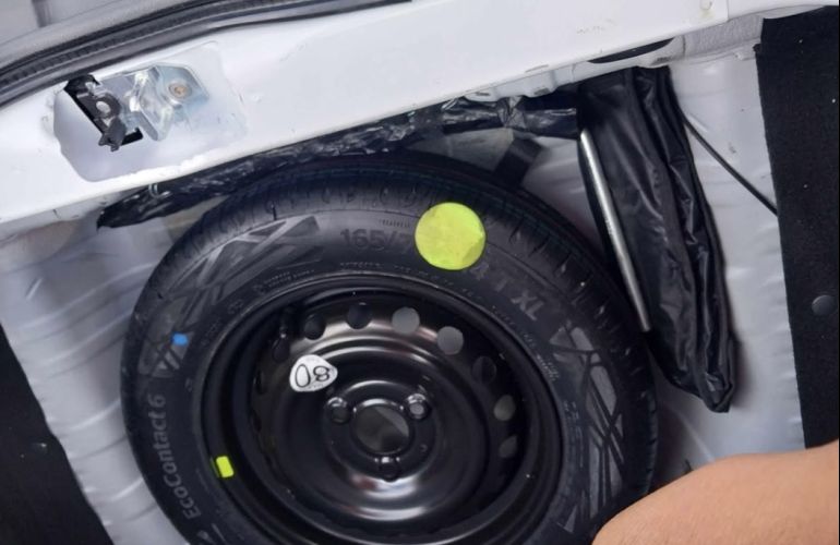 Renault Kwid 1.0 Zen - Foto #3