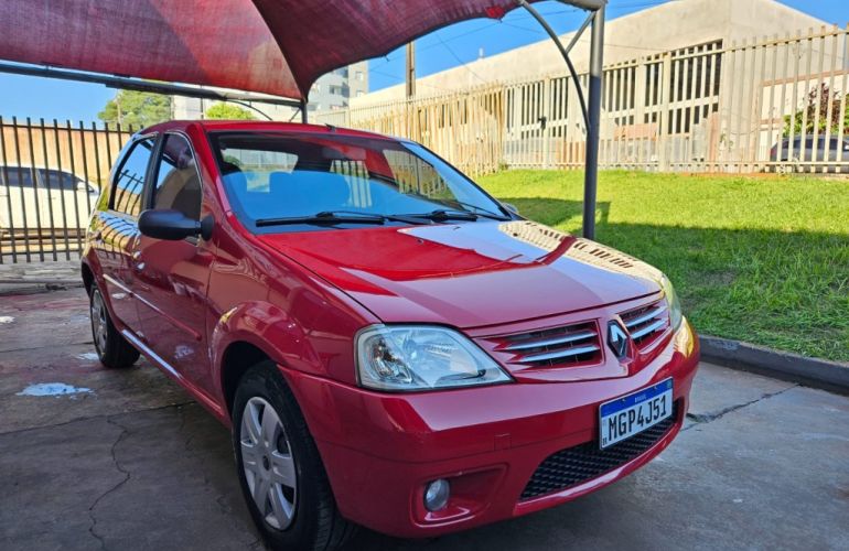 Renault Logan Privilège 1.6 8V Hi-Torque - Foto #5