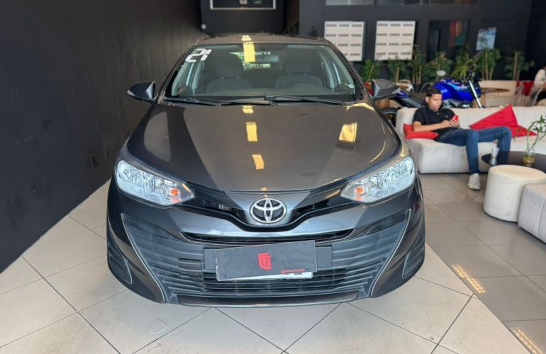 Toyota Yaris 1.5 16V Flex Sedan Xl Live Multidrive - Foto #2