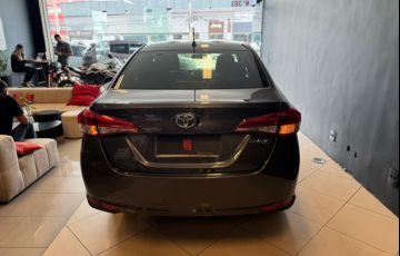 Toyota Yaris 1.5 16V Flex Sedan Xl Live Multidrive - Foto #5