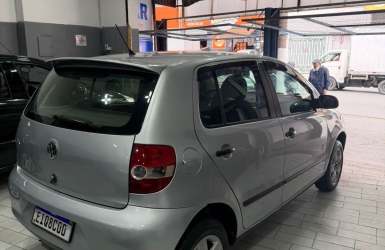 Volkswagen Fox Route 1.0 8V (Flex) 2p - Foto #8