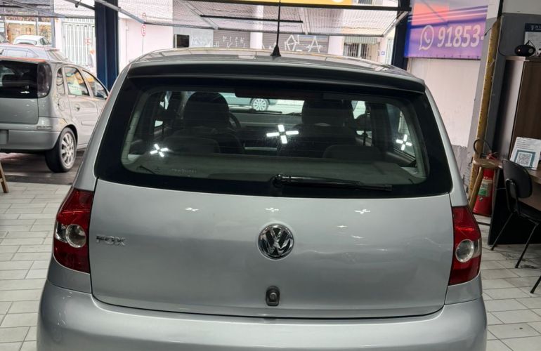 Volkswagen Fox Route 1.0 8V (Flex) 2p - Foto #9