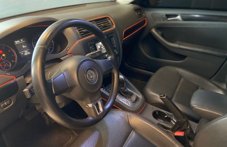 Volkswagen Jetta 2.0 Comfortline 120cv Flex 4p Tiptronic - Foto #9