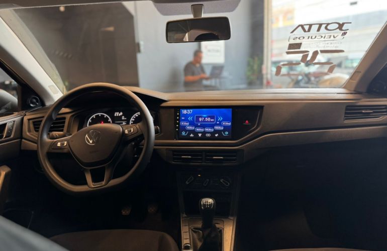 Volkswagen Polo 1.0 MPi Track Manual - Foto #9