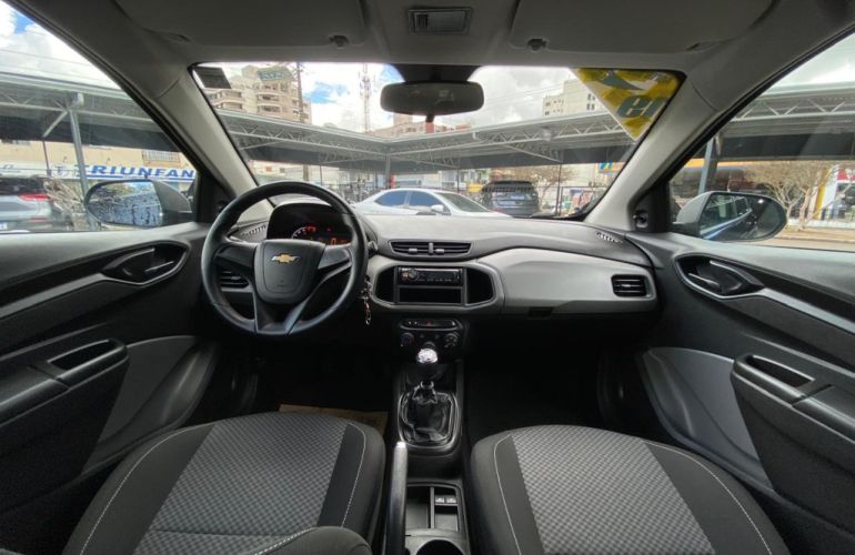 Chevrolet Onix 1.0 Joy SPE/4 - Foto #6