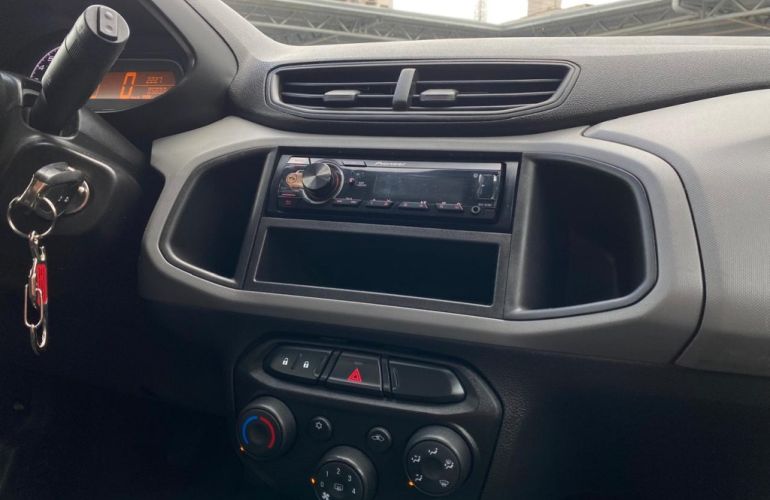 Chevrolet Onix 1.0 Joy SPE/4 - Foto #9