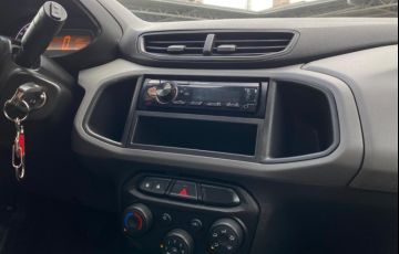 Chevrolet Onix 1.0 Joy SPE/4 - Foto #9