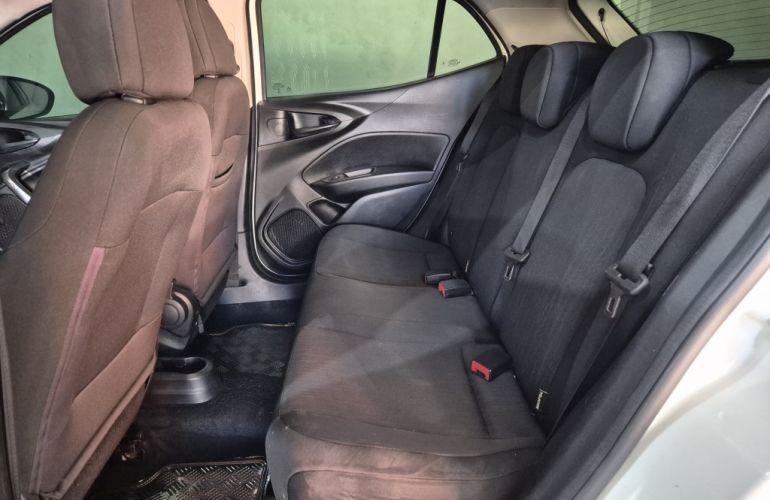 Fiat Argo 1.0 - Foto #8